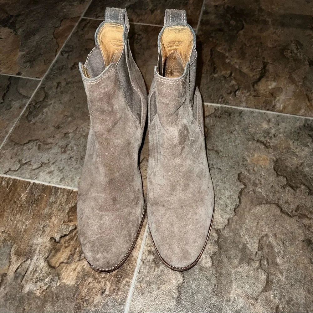 Madewell The Regan Ankle Suede Leather Boot in Wet Pebble Size 8 - Picture 2 of 14